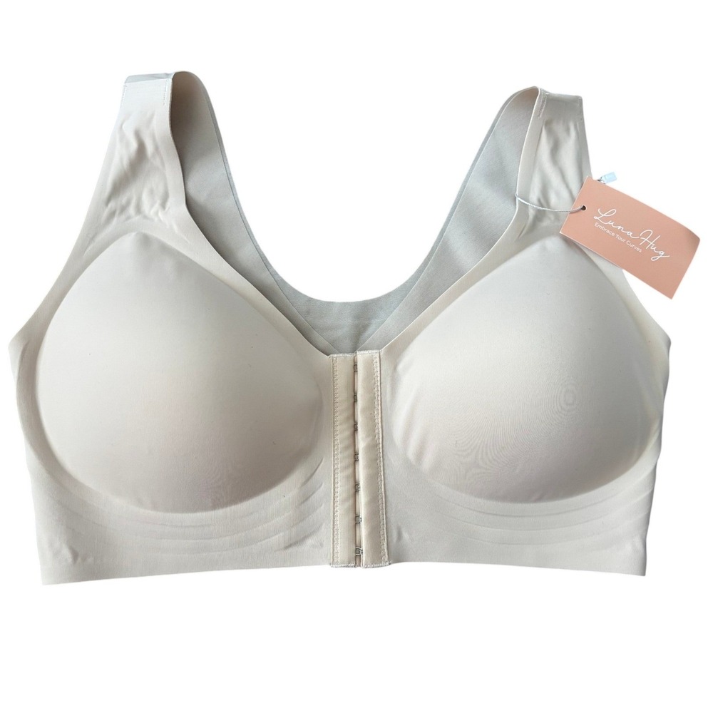 NWT Luna Hug Front Hook Bra‎ Sz XL Beige Supportive Wireless